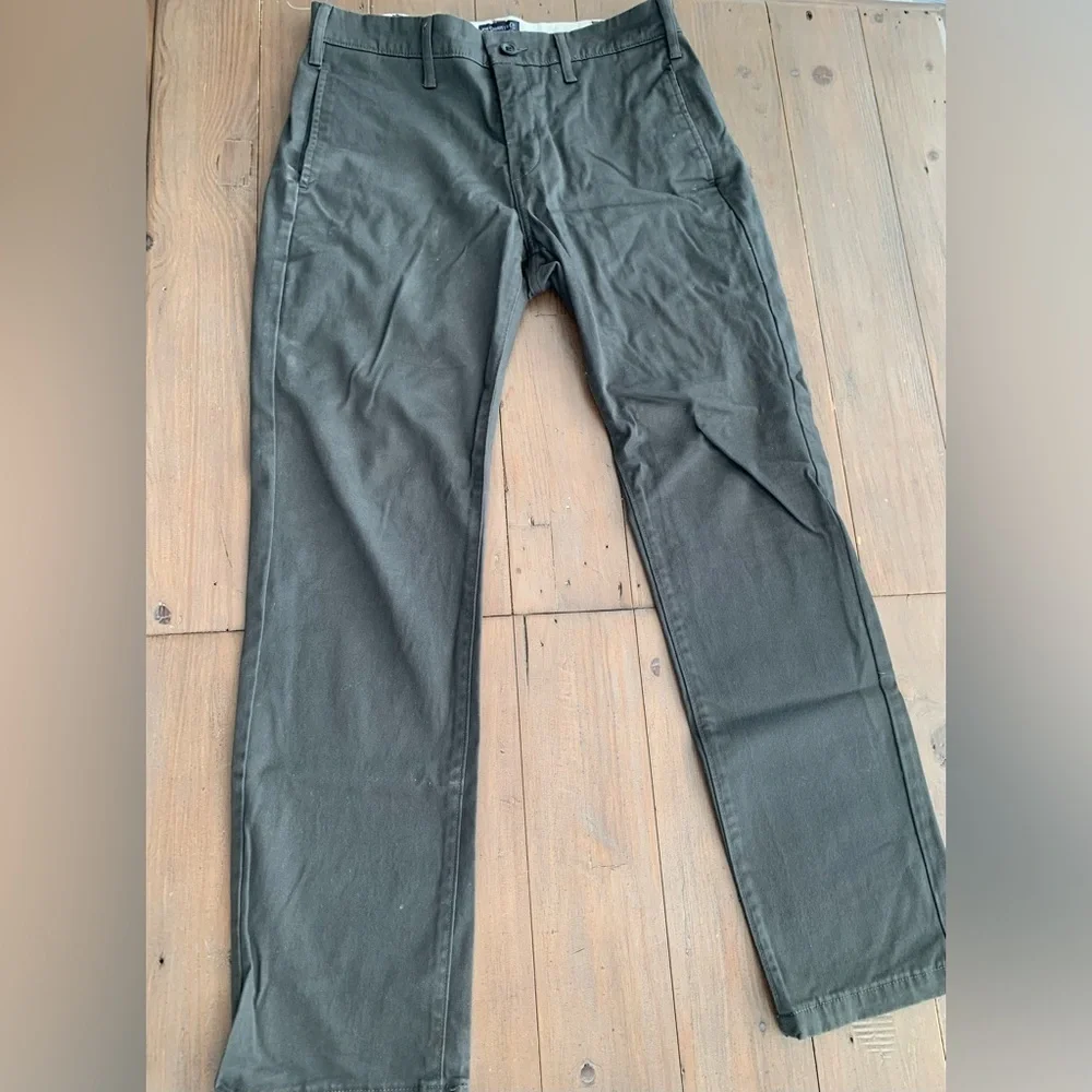 Levi’s Men chino pants dark grey